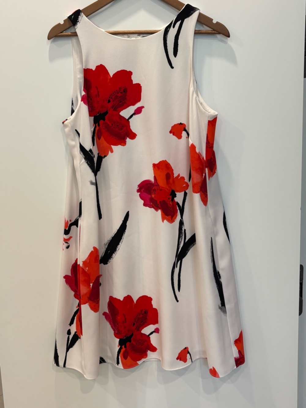 Lauren Ralph Lauren White Mini Dress with Red and Orange Floral Print - Picture 2 of 8